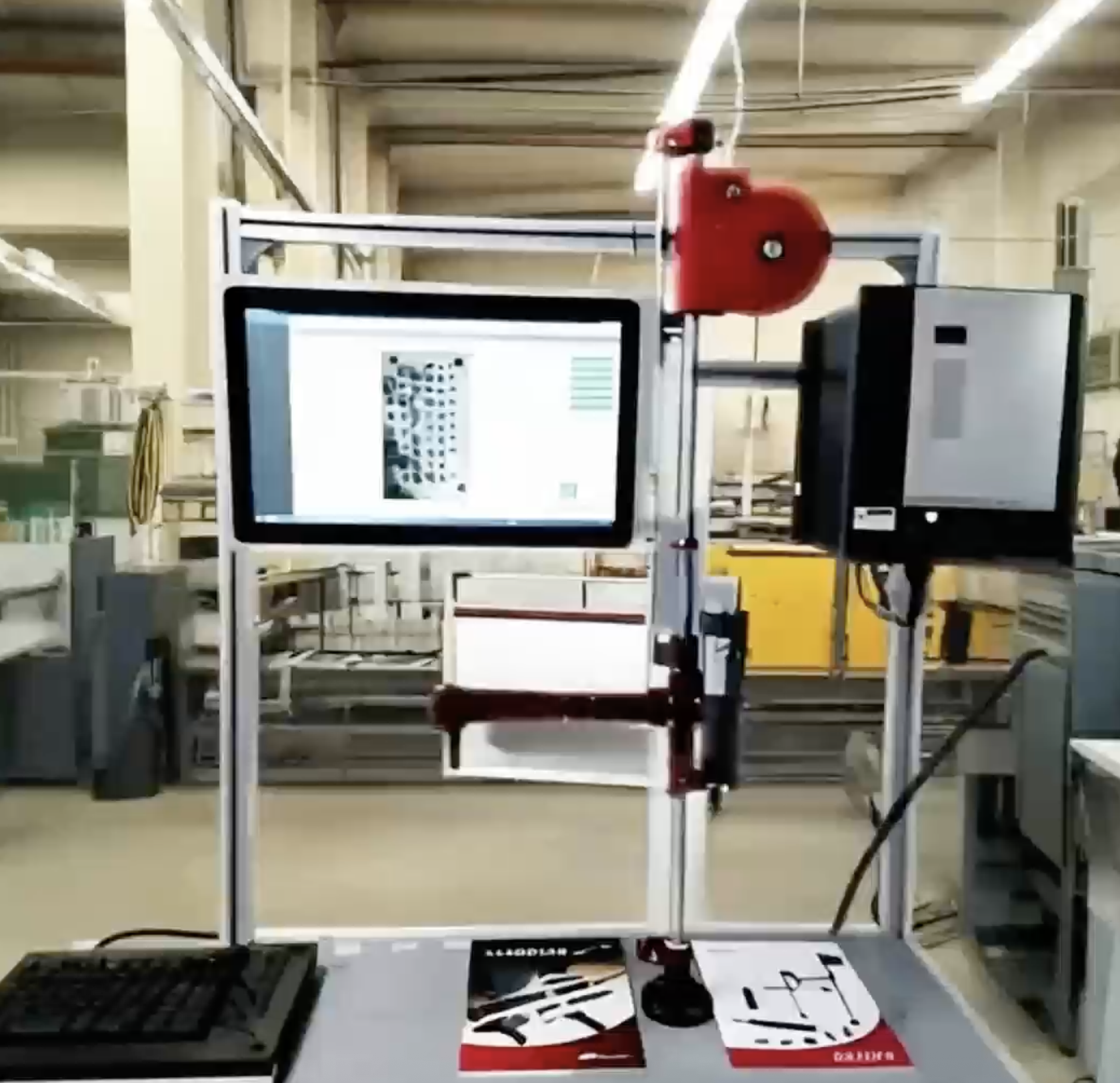 IP65 v&iacute;z&aacute;ll&oacute; panel PC-k előlapja a Vincanwo Group-t&oacute;l